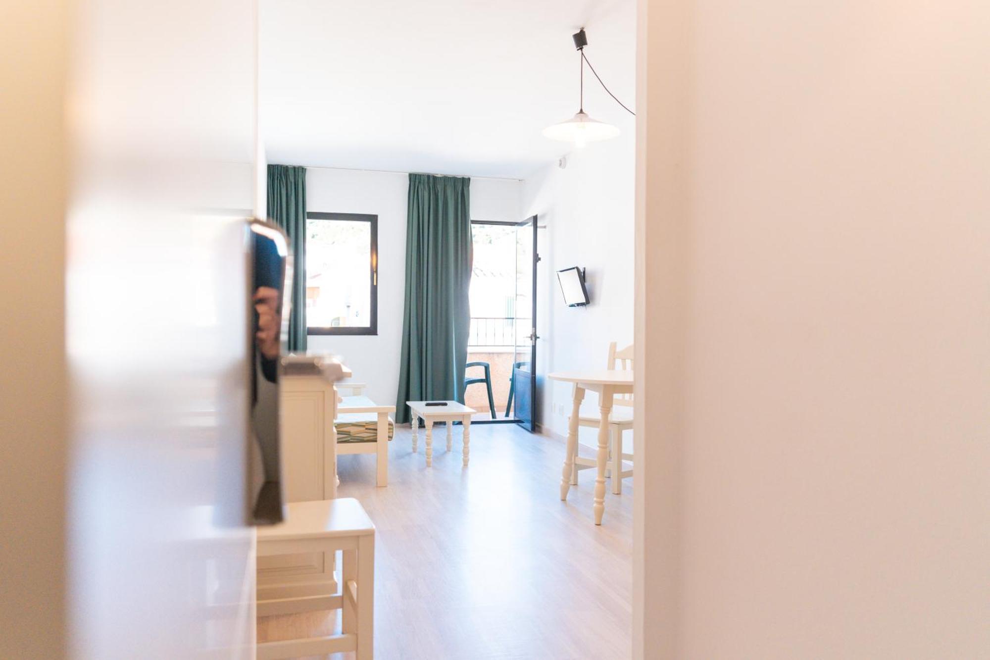 Apartamentos Loar Ferreries Εξωτερικό φωτογραφία
